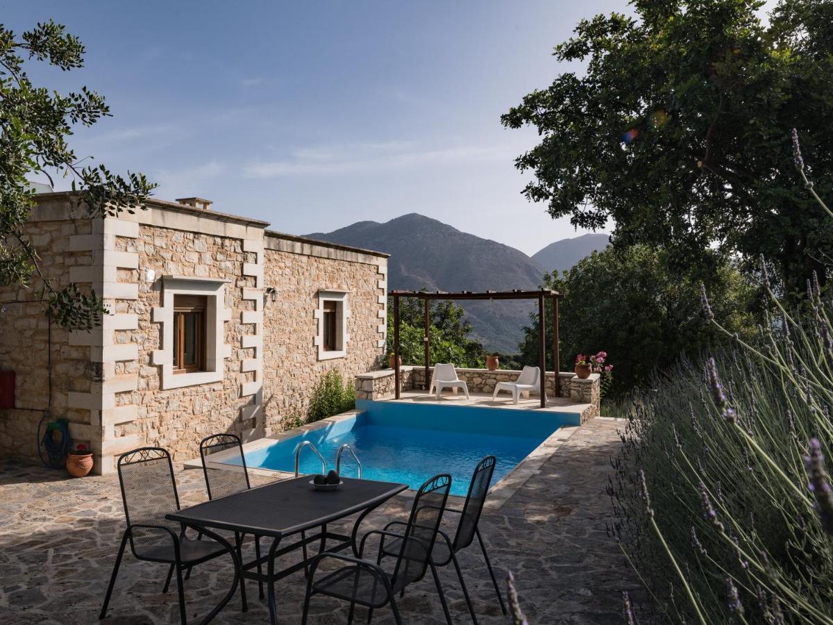 Koules Estate, With Private Pools & Bbq - Embracing Nature, By Thinkvilla Argouli Екстериор снимка