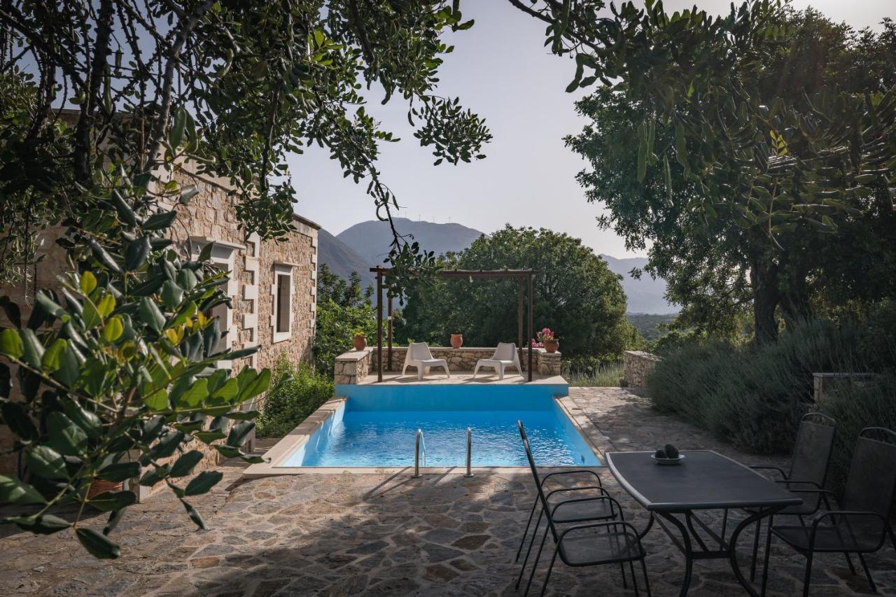 Koules Estate, With Private Pools & Bbq - Embracing Nature, By Thinkvilla Argouli Екстериор снимка