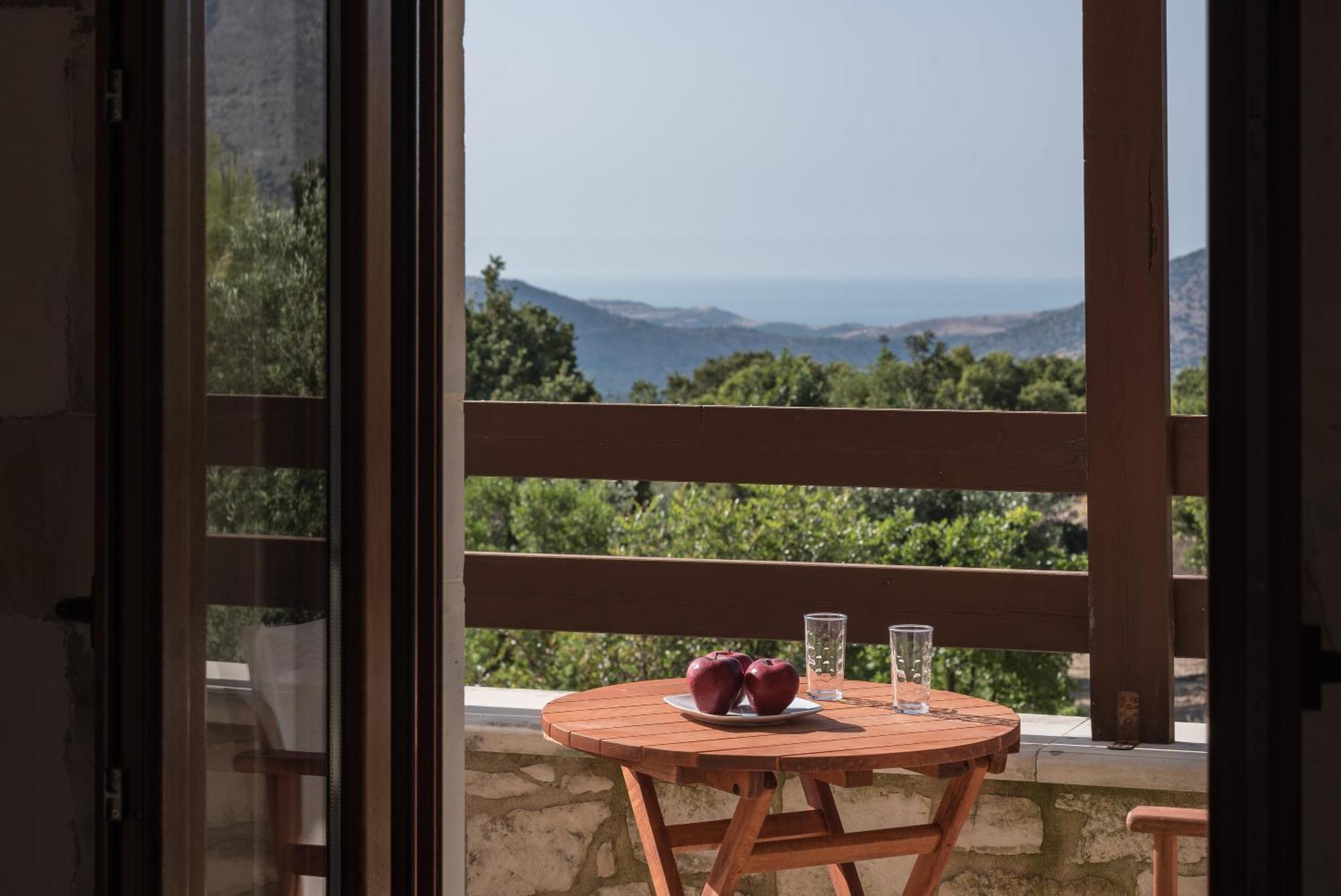 Koules Estate, With Private Pools & Bbq - Embracing Nature, By Thinkvilla Argouli Стая снимка