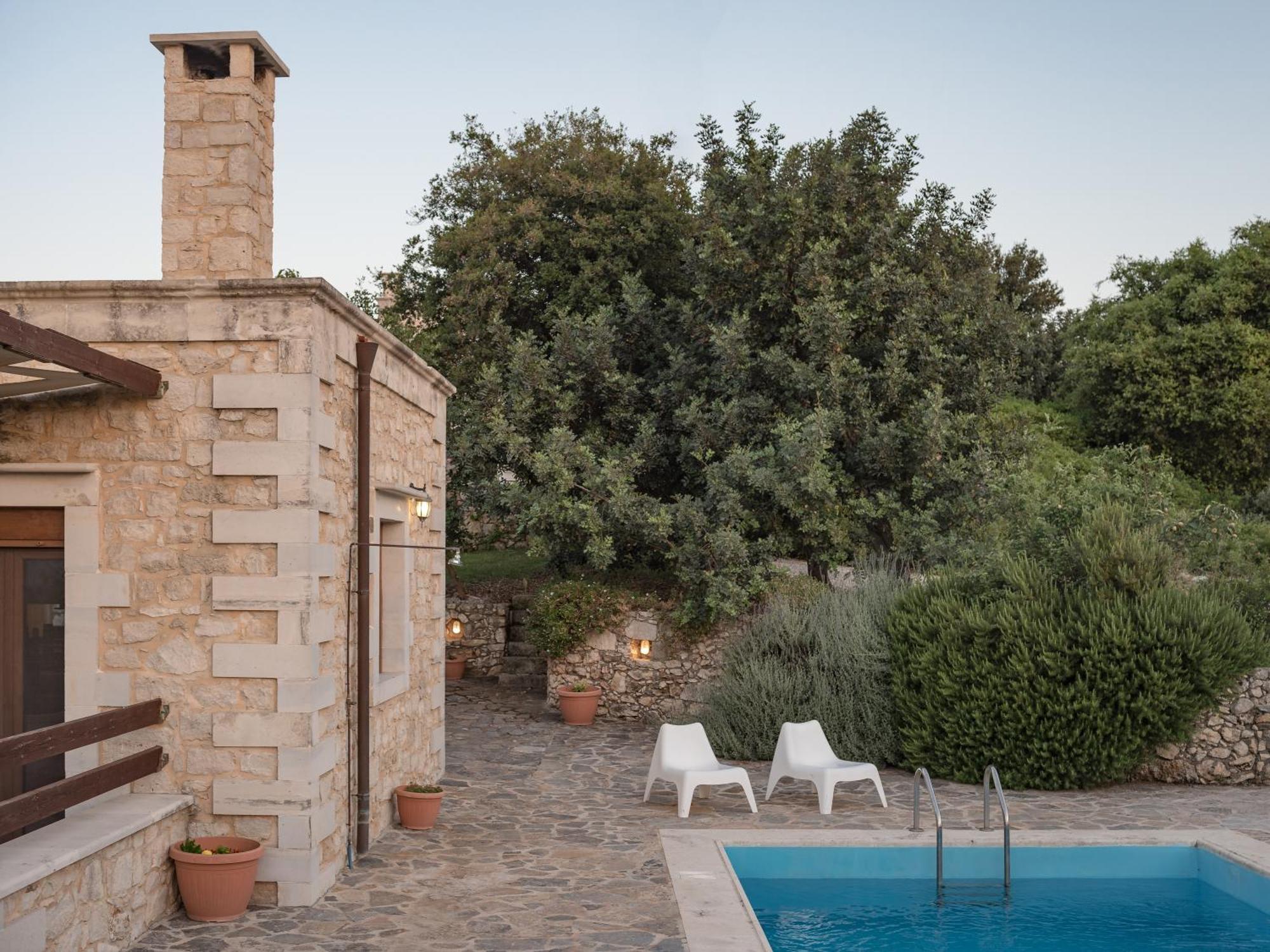 Koules Estate, With Private Pools & Bbq - Embracing Nature, By Thinkvilla Argouli Стая снимка