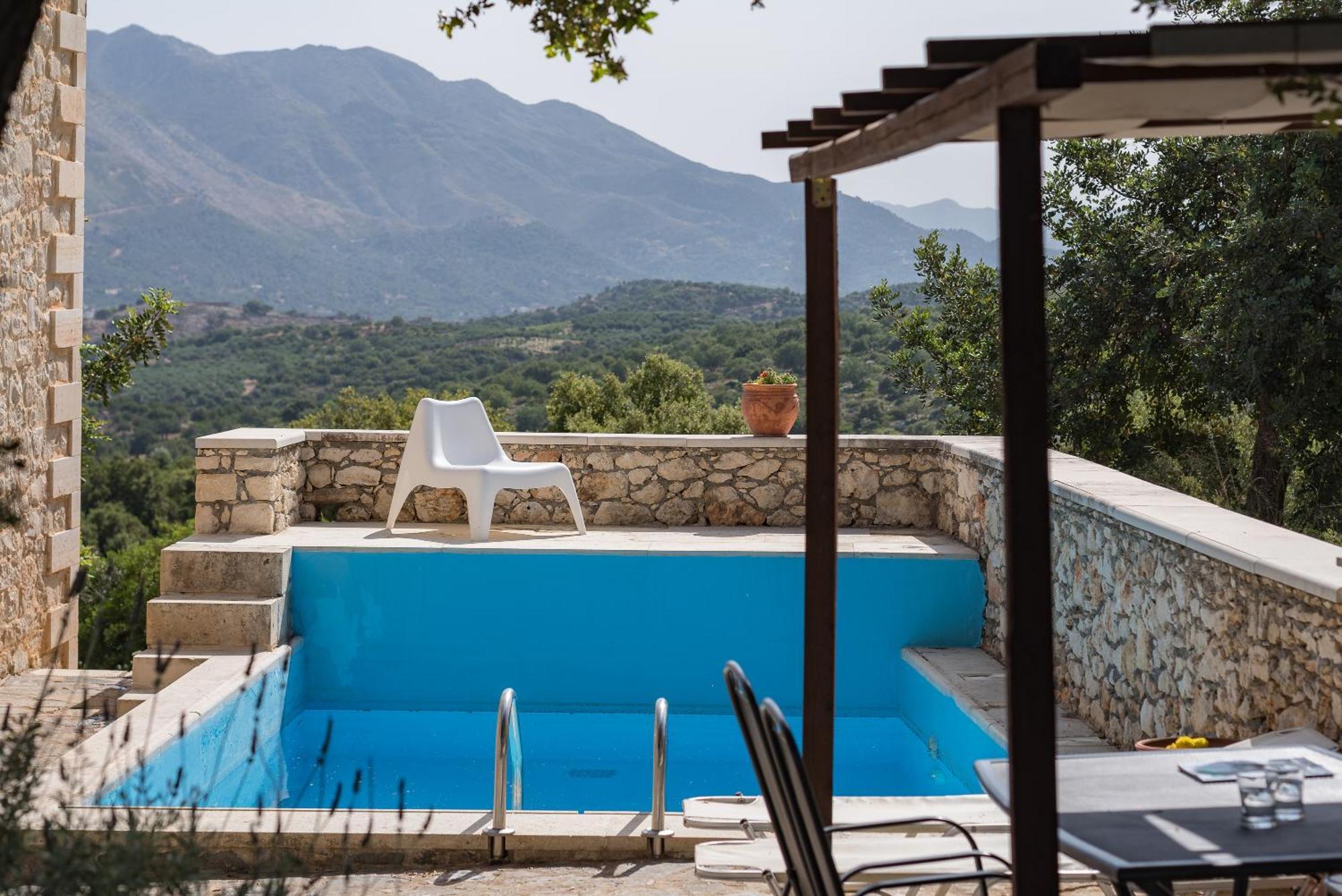 Koules Estate, With Private Pools & Bbq - Embracing Nature, By Thinkvilla Argouli Стая снимка