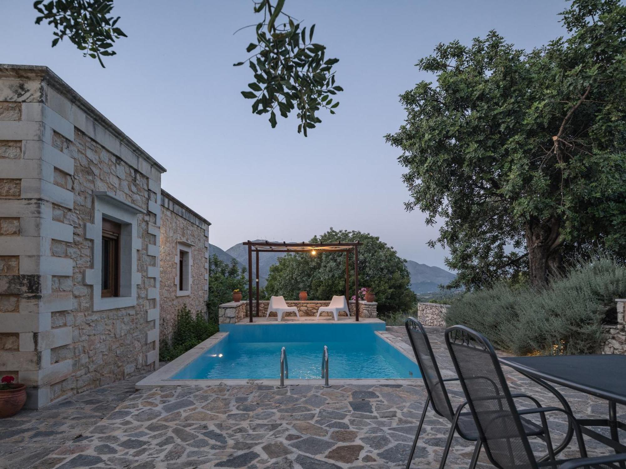 Koules Estate, With Private Pools & Bbq - Embracing Nature, By Thinkvilla Argouli Стая снимка